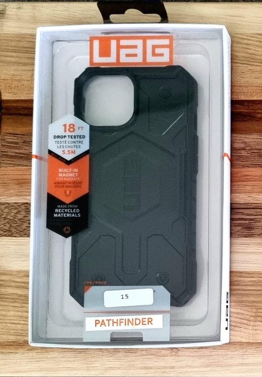UAG Pathfinder iPhone 14 Case - Black